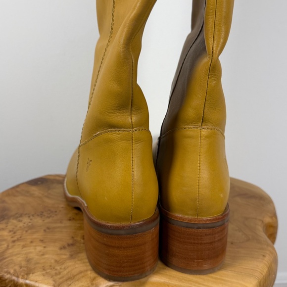 NWOT Frye Banana Camryn Boots - Picture 4 of 16